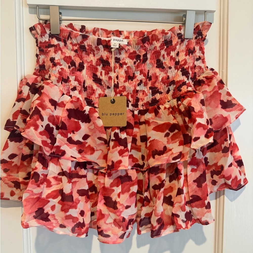 NWT Blu Pepper Ruffled Floral Skort size Small